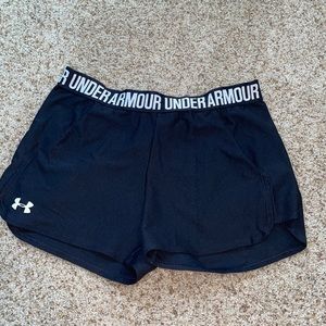 Under Armour Black shorts with pockets